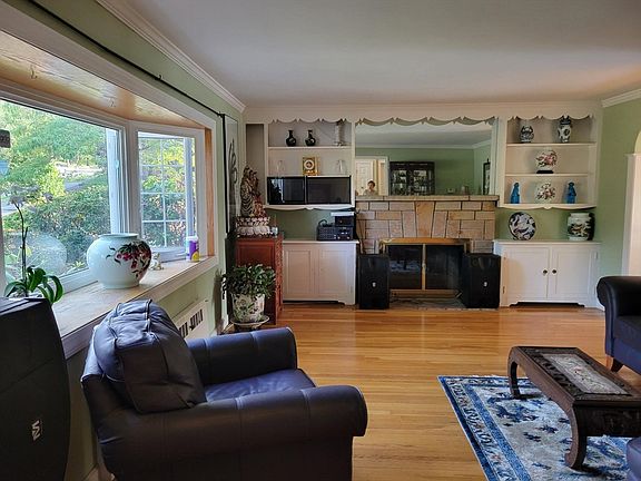 3rd image of 85 Faxon Park Rd