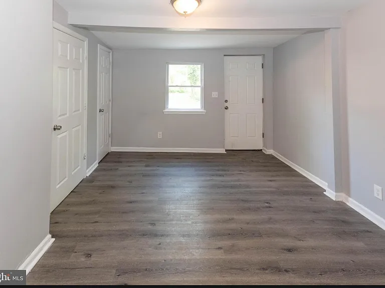 2510 Mosher St — Photo 6