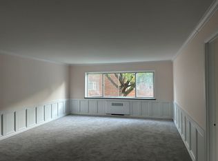 2415 East Ave APT 7, Rochester, NY 14610