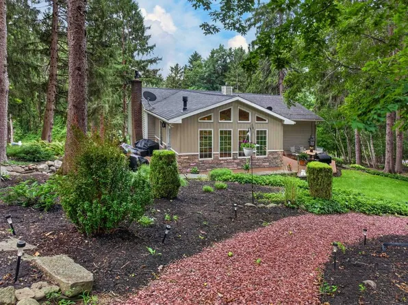 7 Townview Dr, Mansfield, PA 16933
