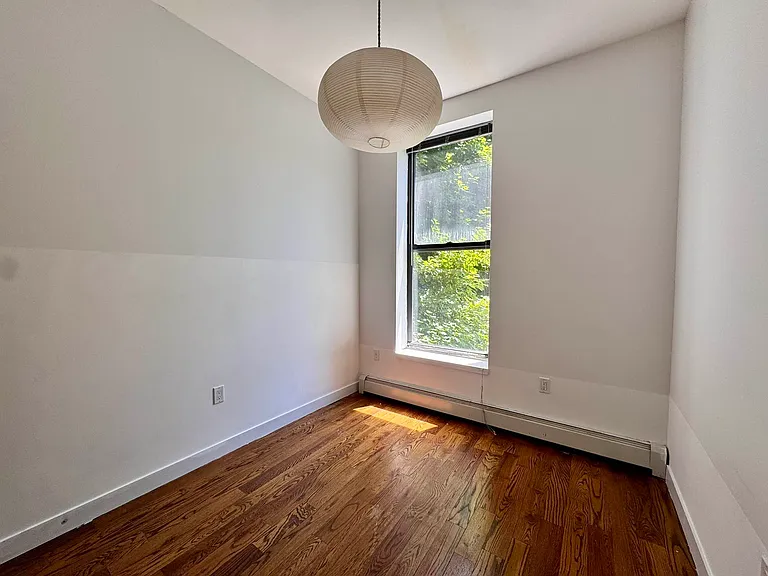 212 Hancock St #6 — Photo 5