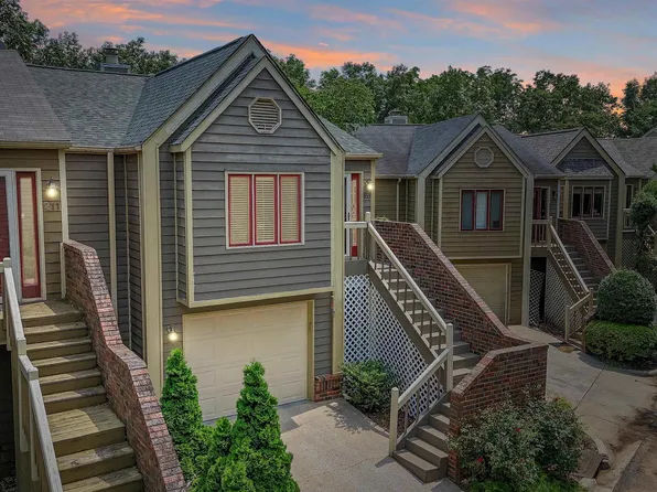 213 Knollridge Cir NE, Huntsville, AL 35801