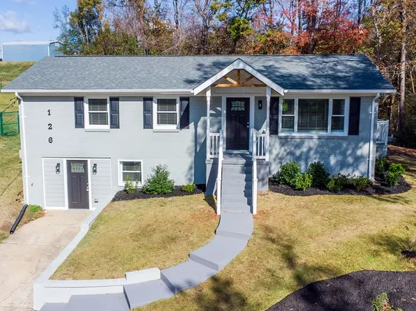 126 Woodberry Dr, Danville, VA 24540