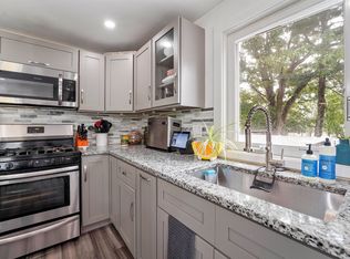 610 S Main St, Nashua, NH 03060