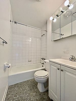 5th image of 269 Prospect Pl APT 6e