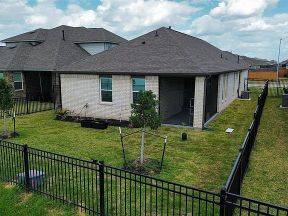 3rd image of 1464 Sundown Glen Ln