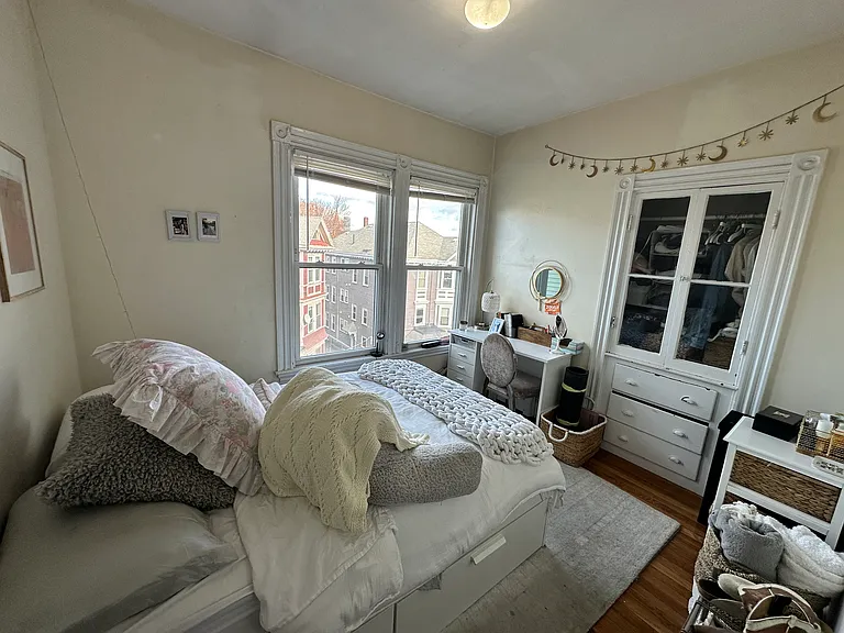 80 Hillside St #3 — Photo 7