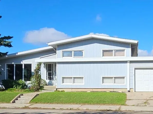 549 Laurier Drive, Prince Albert, SK S6V 5M4