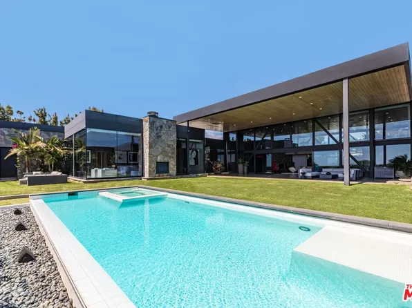 630 Clinton Pl, Beverly Hills, CA 90210