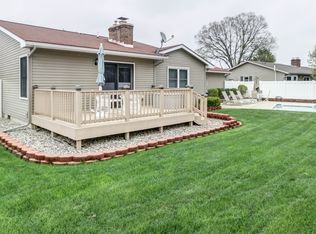 8659 Rivercrest Dr, Jenison, MI 49428