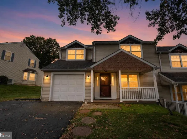 71 S Timber Rd, Holland, PA 18966