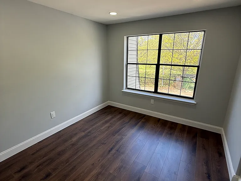 1008 Hidden Village Dr — Photo 12
