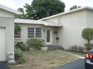 1421 Shore Dr, Lake Clarke Shores, FL 33406
