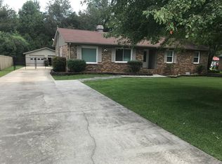 194 Lake Ct, Estill Springs, TN 37330