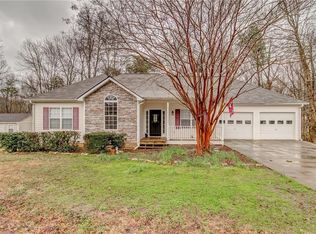 729 Philadelphia Dr, Jasper, GA 30143