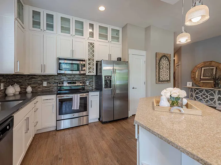 The Apartments at Palladian Place — Photo 25