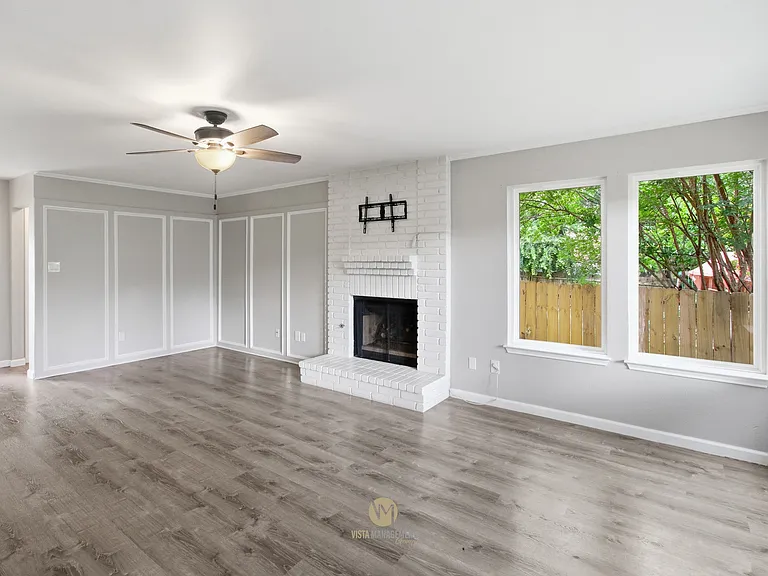 13811 Stone Hollow Dr — Photo 6