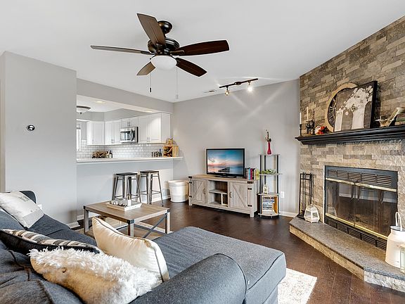 5th image of 150 W Cedar Ave APT 3D