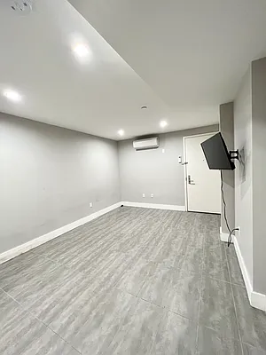 Rented by Bedford And Dean LLC | media 13