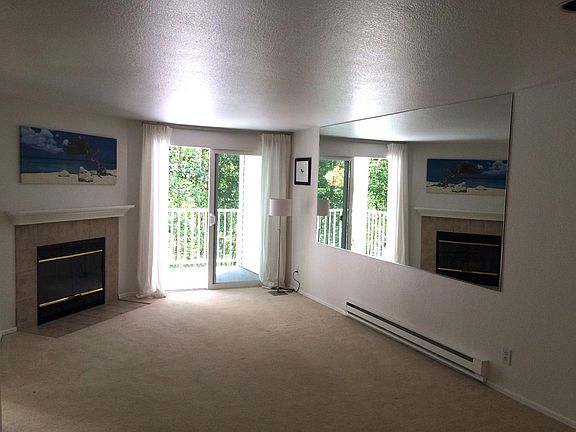 3rd image of 12720 NE 10th Pl APT D205