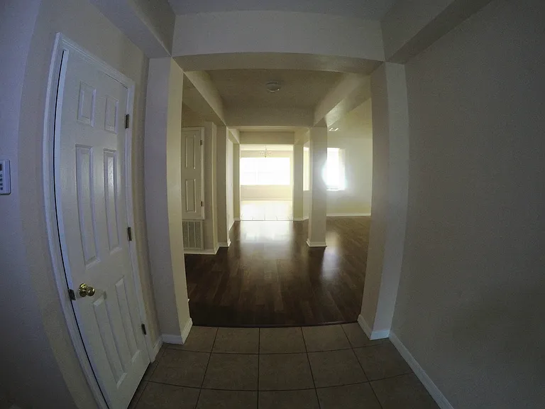 4624 Barbados Loop — Photo 2