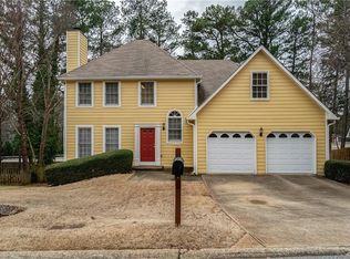 1424 Yorktown Dr, Lawrenceville, GA 30043