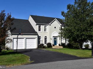 15040 Greenmount Dr, Woodbridge, VA 22193