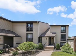 6270 Greenwood Pkwy APT 502, Northfield, OH