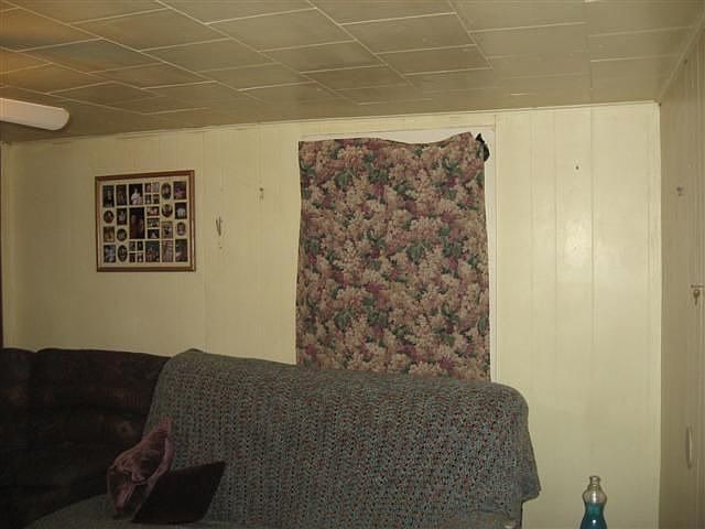 2nd image of 902 Avenue 3 NW