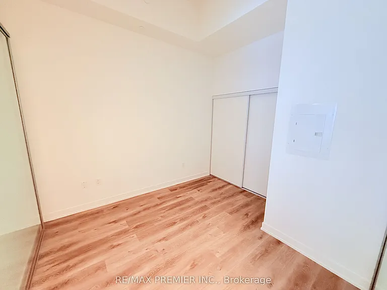 110 Broadway Ave #410S — Photo 10