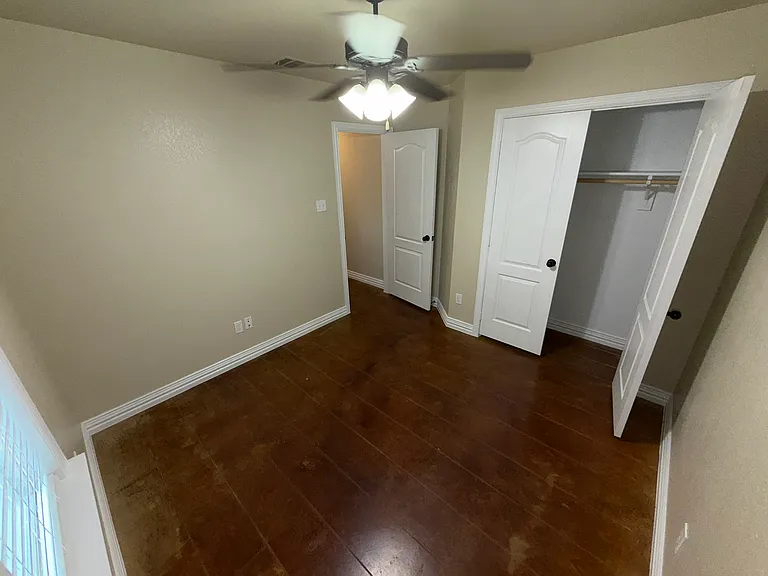 717 Ferrara Cir #B — Photo 4