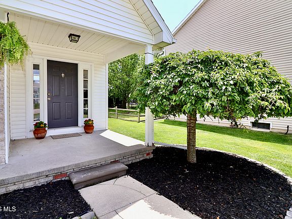 3rd image of 7155 E Lake Ct
