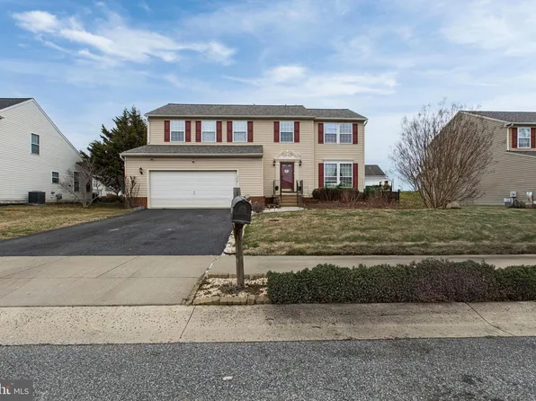 250 E Braeburn Dr, Smyrna, DE 19977