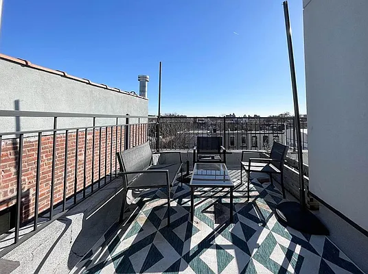 Rented by ERNY LLC | media 13