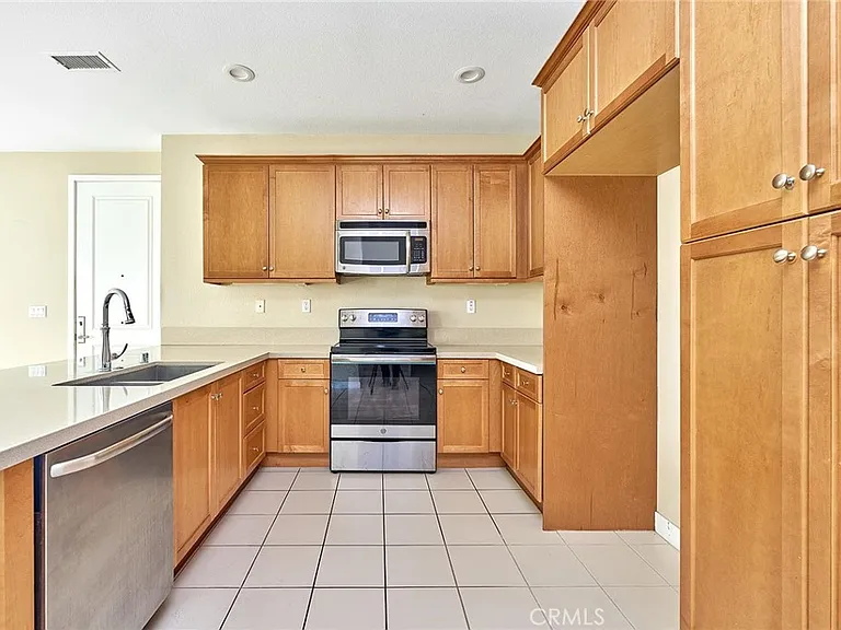 7011 Oregon St — Photo 5