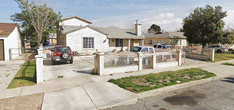 1st image of 8967 Chantry Ave #1