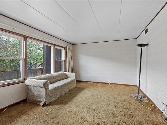 3rd image of 9620 W Higgins Rd APT 2D