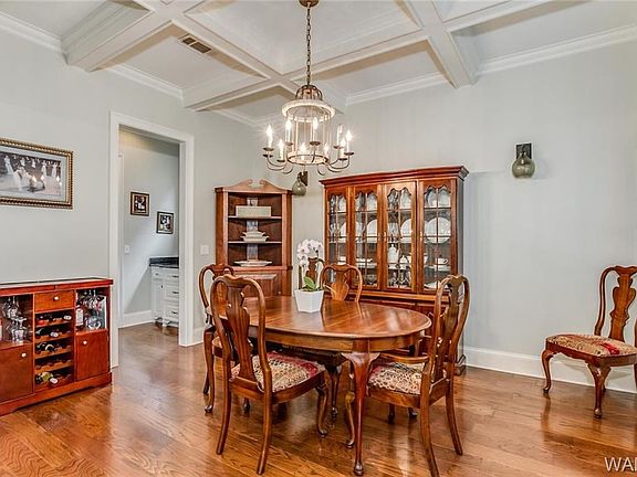 5th image of 5468 Park Ave