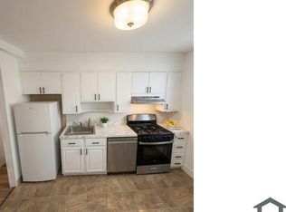 2526 S Juniper St, Philadelphia, PA 19148