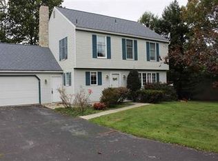 2 Margate Dr, Hummelstown, PA 17036
