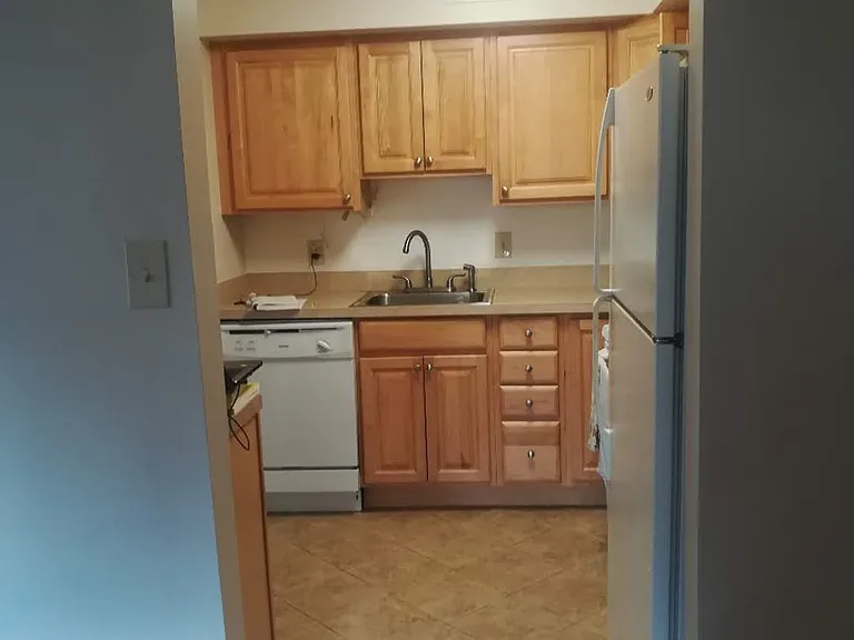 6 Monroe St #302 — Photo 2