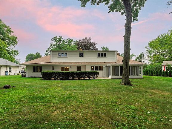 3rd image of 4001 Diane Dr