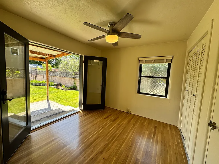 1408 Lafayette Dr NE — Photo 11