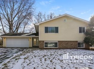 6802 Balsam Ln N, Maple Grove, MN 55369