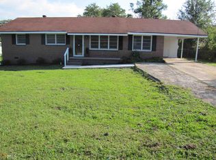 385 W Candler St, Winder, GA 30680