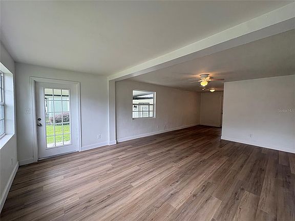 4th image of 2412 DERBYSHIRE AVENUE