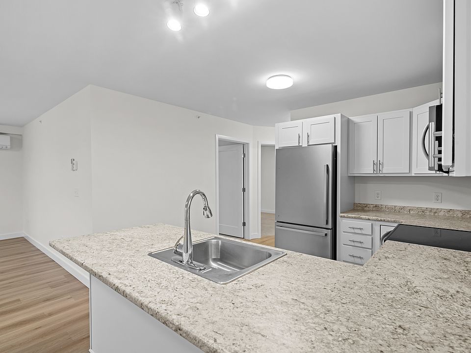 Carriage Walk Apartments 3 Carriage Walk Ln Scarborough ME Zillow