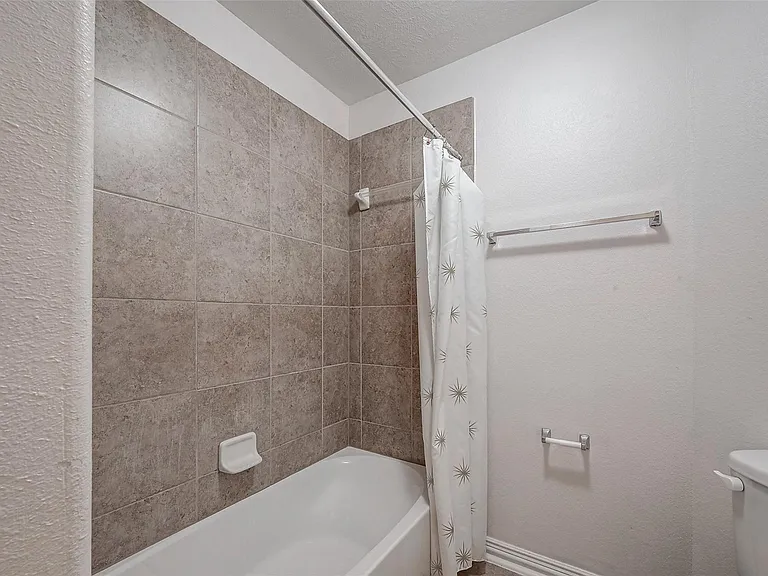 28314 Calaveras Lake Dr — Photo 41