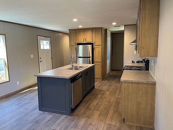 3rd image of 1500 N 65th Ave