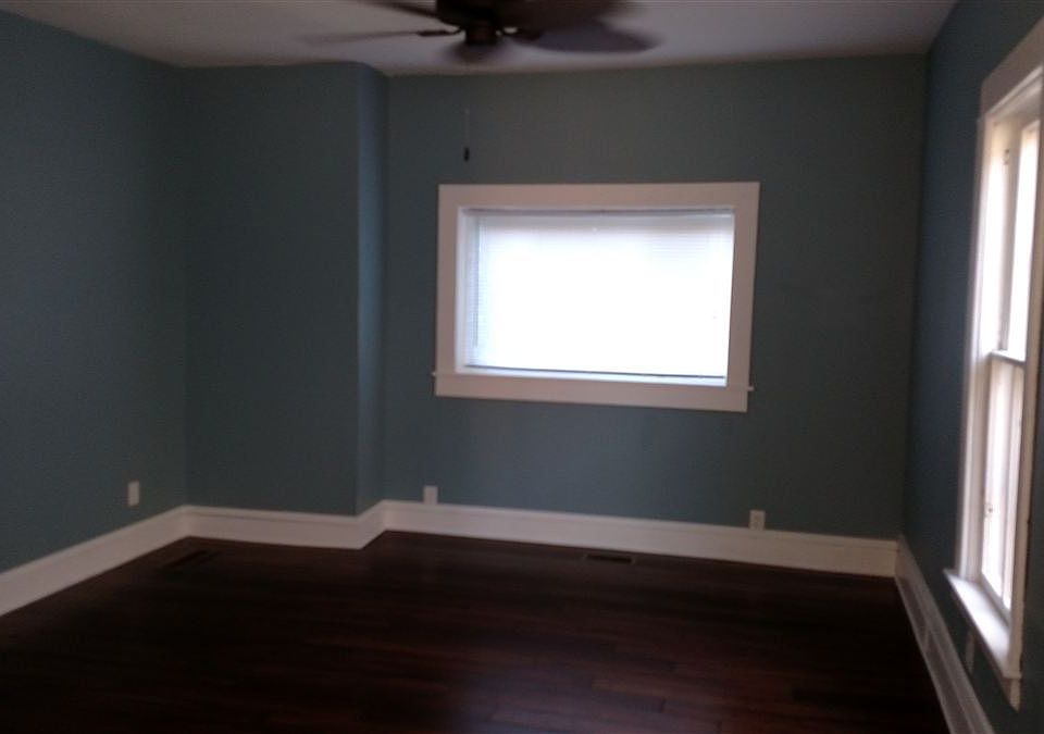livingroom looking north